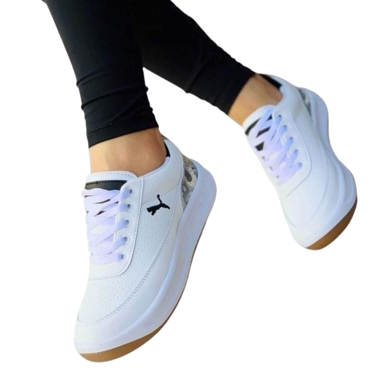 Zapatillas Puma Mujer Urbanas: Estilo y Comodidad en Cada Paso ¿Buscas las Zapatillas Puma Mujer Urbanas perfectas? Estás en el lugar adecuado. En Onlineshoppingcenterg, ofrecemos una amplia selección de zapatillas Puma para mujer que combinan lo mejor del estilo urbano con la máxima comodidad. Ya sea que prefieras modelos clásicos, modernos o con plataforma, tenemos justo lo que necesitas para completar tu look casual y deportivo.  ¿Por qué elegir las Zapatillas Puma Mujer Urbanas? Las Zapatillas Puma Mujer Urbanas son el equilibrio perfecto entre estilo y funcionalidad. Diseñadas pensando en la comodidad y el estilo de vida activo de la mujer moderna, estas zapatillas se adaptan a cualquier ocasión, ya sea para caminar por la ciudad, hacer ejercicio o simplemente completar un outfit casual.  Beneficios de las Zapatillas Puma Mujer Urbanas Estilo urbano moderno: Los modelos urbanos de Puma ofrecen un diseño contemporáneo, ideal para quienes buscan un look fresco y a la moda. Comodidad todo el día: Con suela acolchada y materiales ligeros, las Zapatillas Puma Mujer Urbanas están diseñadas para proporcionar comodidad durante todo el día. Variedad de colores y diseños: Desde zapatillas Puma mujer urbanas blancas hasta opciones en colores más oscuros como las zapatillas Puma mujer urbanas negras, hay una opción para cada estilo. Zapatillas Puma Mujer Urbanas: Opciones para Todos los Gustos En Onlineshoppingcenterg, contamos con una gran variedad de modelos de Zapatillas Puma Mujer Urbanas. Aquí te presentamos algunos de los más populares:  Zapatillas Puma Mujer Urbanas Blancas Las zapatillas Puma mujer urbanas blancas son un básico en cualquier guardarropa. Perfectas para combinar con cualquier atuendo, ya sea con jeans, shorts o faldas, estas zapatillas aportan un toque de frescura y modernidad. Además, su color neutro las convierte en un calzado versátil para usar en cualquier ocasión.